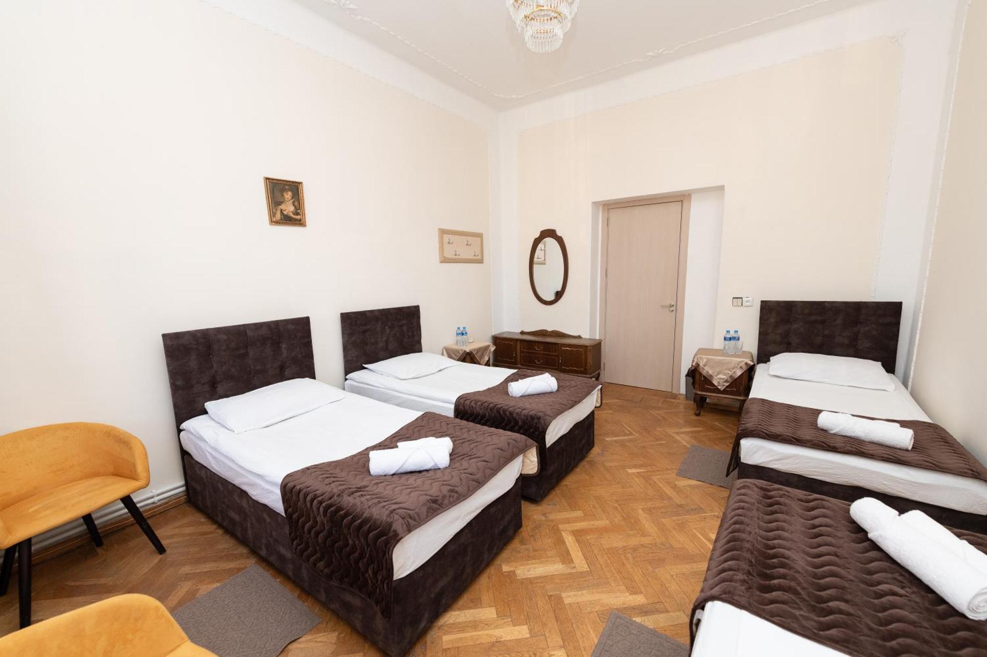 גורי Anna'S Guest House מראה חיצוני תמונה