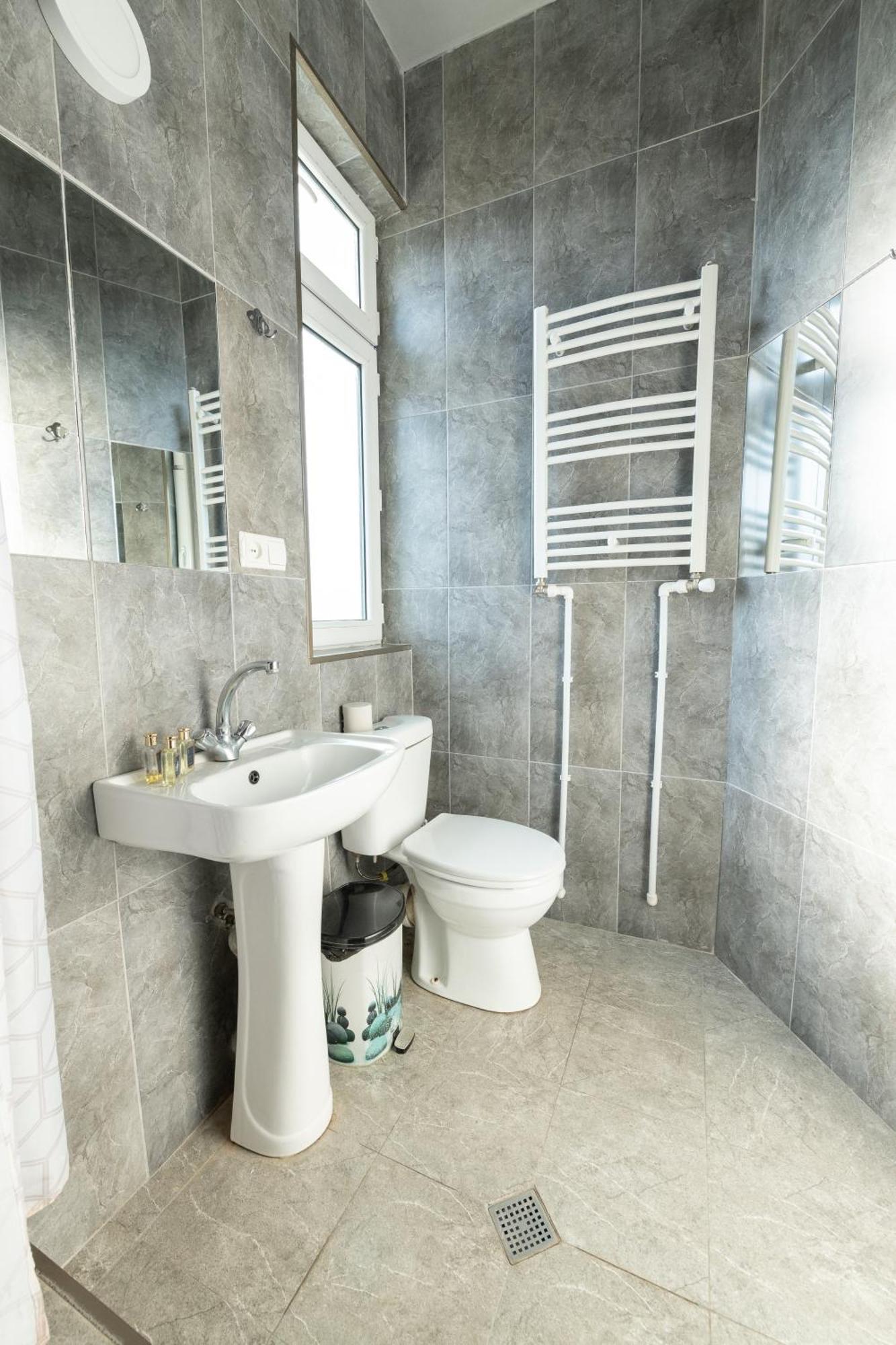 גורי Anna'S Guest House מראה חיצוני תמונה