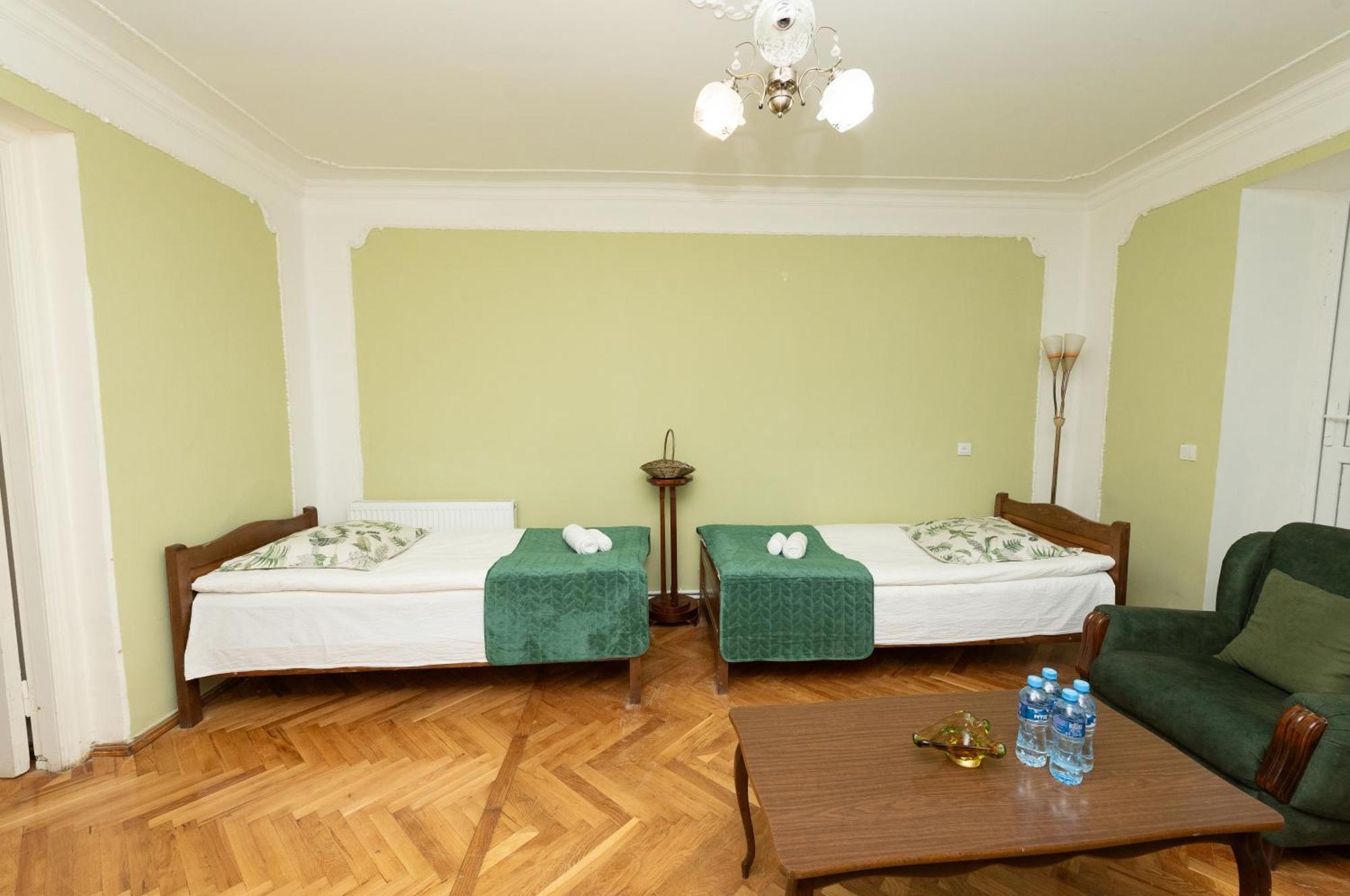 גורי Anna'S Guest House מראה חיצוני תמונה