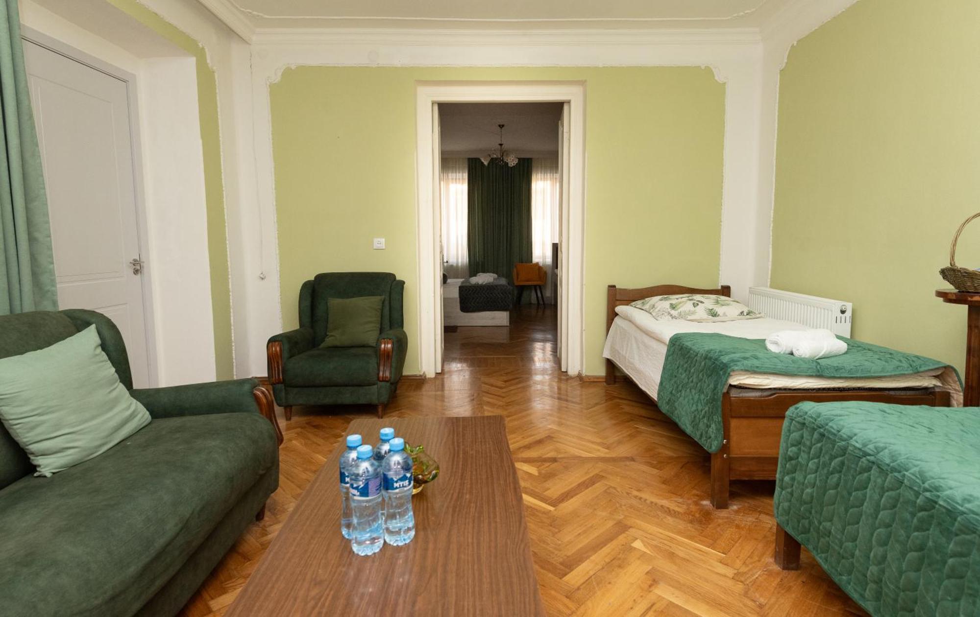 גורי Anna'S Guest House מראה חיצוני תמונה