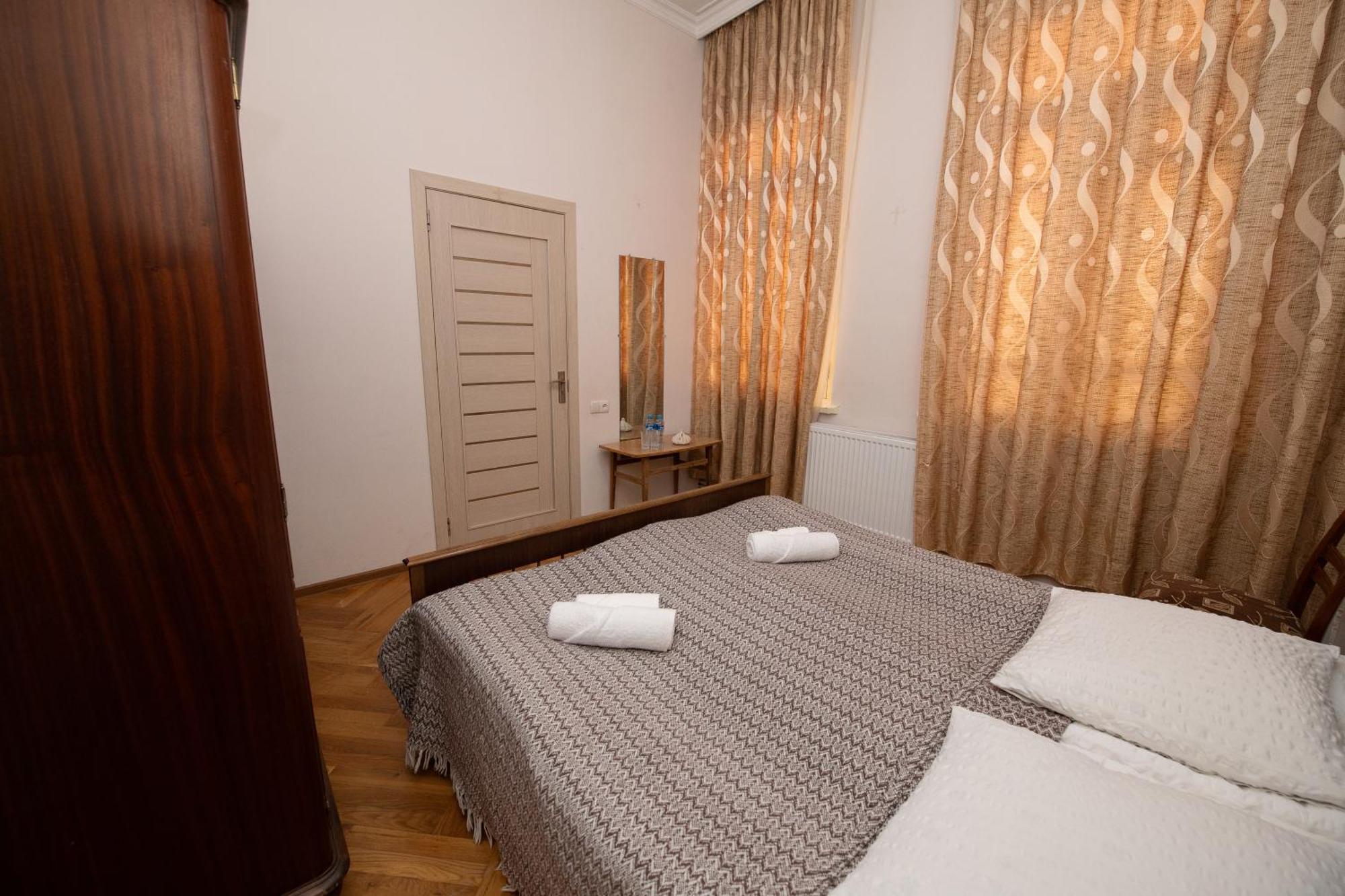 גורי Anna'S Guest House מראה חיצוני תמונה