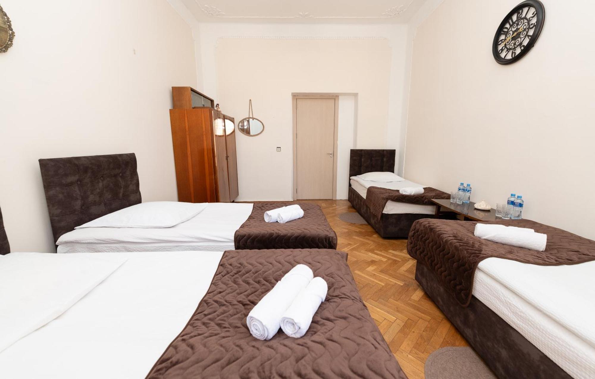גורי Anna'S Guest House מראה חיצוני תמונה